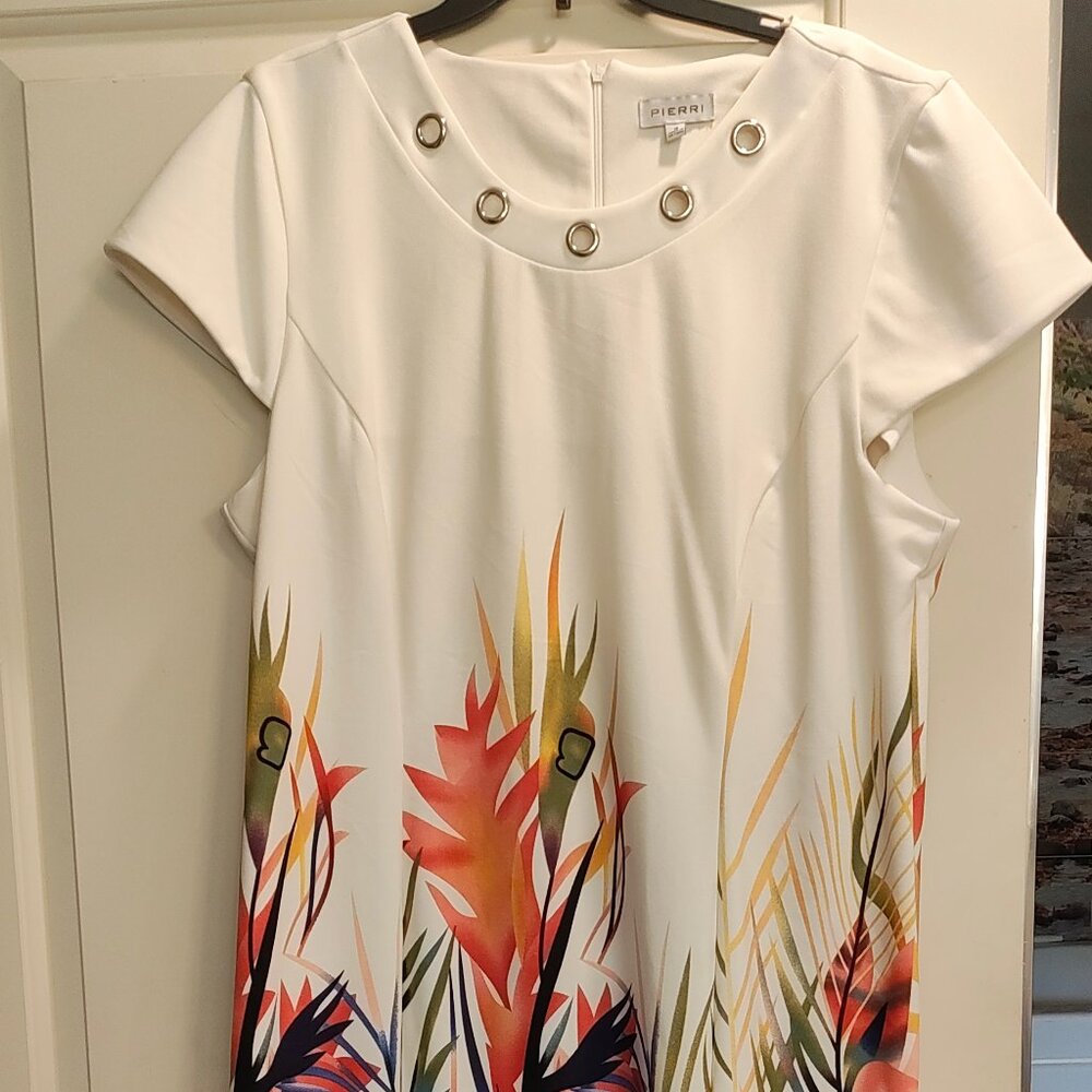 Pierri New York White Floral Dress Size 16
